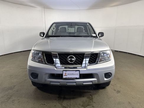 Used 2021 Nissan Frontier SV w/ SV Utility Package image 24