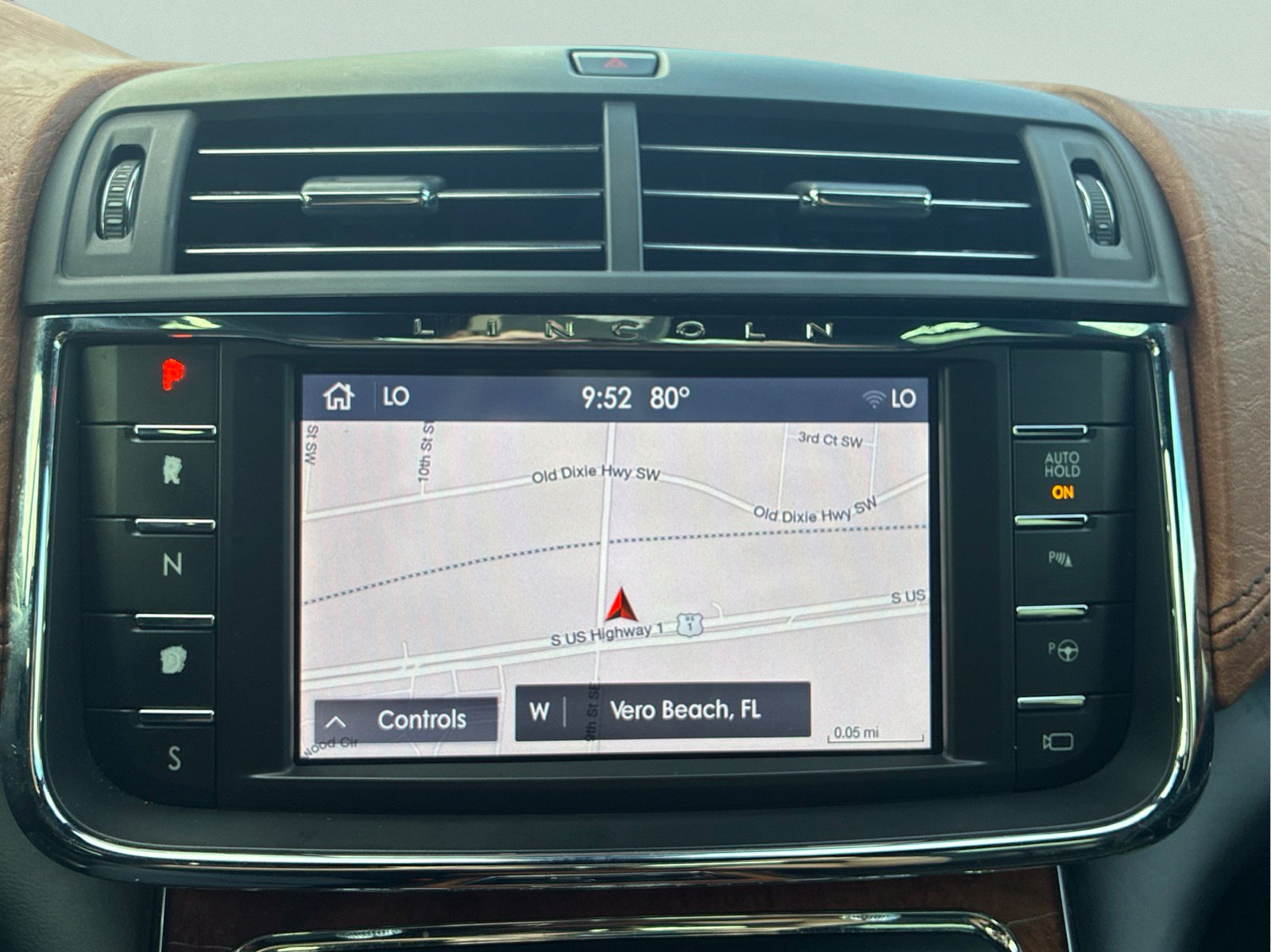 Used 2020 Lincoln Continental Black Label w/ Rear Seat Amenities Package FWD image 29