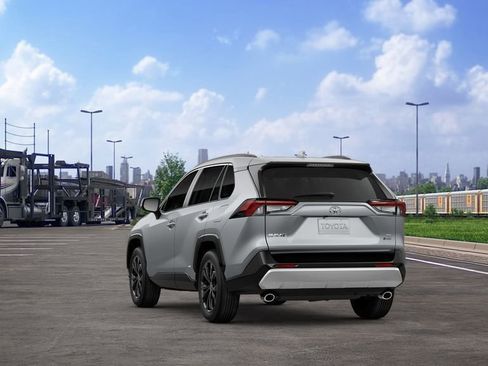 New 2025 Toyota RAV4 SE image 7