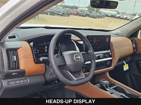 New 2026 Nissan Pathfinder Platinum image 13