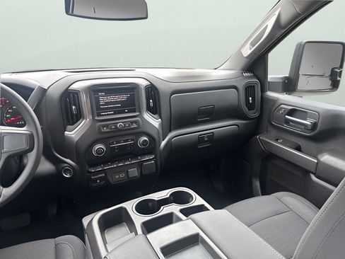 Used 2025 Chevrolet Silverado 2500 Custom w/ Custom Value Package image 22