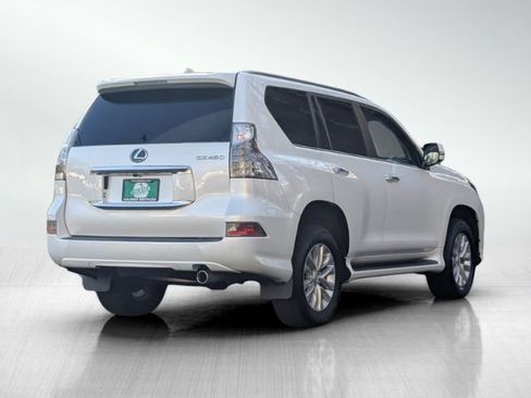 Used 2022 Lexus GX 460 image 4