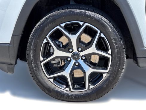 Used 2025 Jeep Compass Limited AWD/4WD image 10