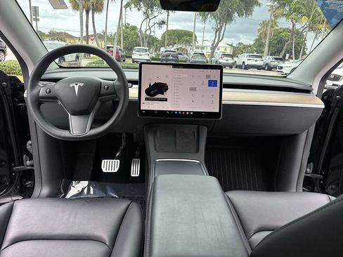 Used 2023 Tesla Model Y Performance AWD/4WD image 36