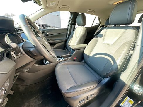 Used 2023 Buick Encore GX Select w/ Sport Touring Package image 13