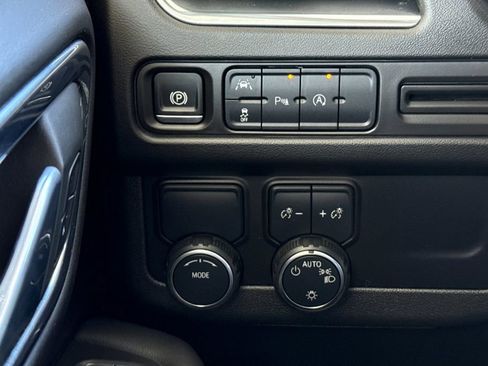 Used 2024 Chevrolet Tahoe LT RWD image 40