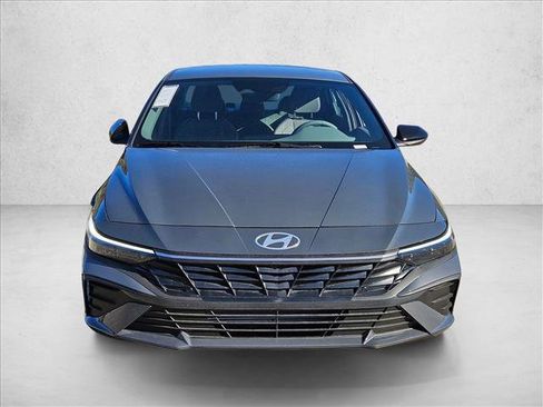 New 2025 Hyundai Elantra Sport FWD image 6