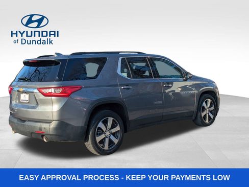 Used 2020 Chevrolet Traverse LT w/ LT Premium Package AWD/4WD image 8