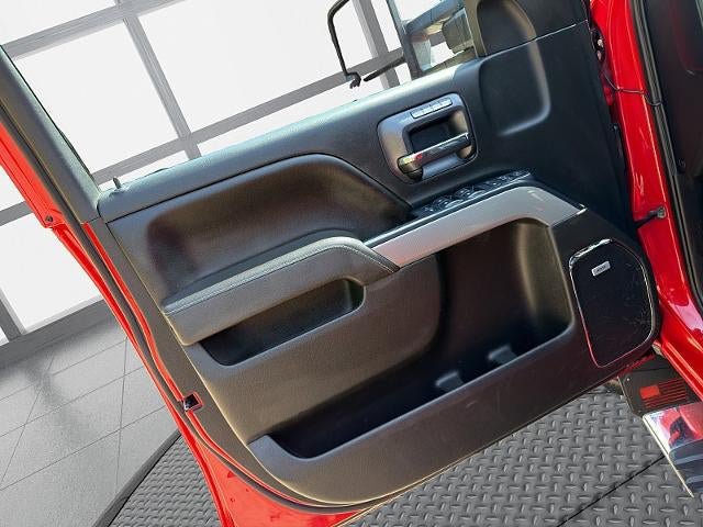 Used 2017 Chevrolet Silverado 2500 LTZ w/ Vortec Plus Package AWD/4WD image 33