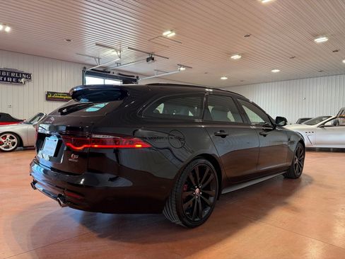 Used 2018 Jaguar XF S image 8