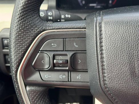 Used 2024 Toyota Tacoma TRD Off-Road AWD/4WD image 16