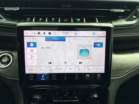 Used 2021 Jeep Grand Cherokee L Limited w/ Luxury Tech Group II AWD/4WD image 27