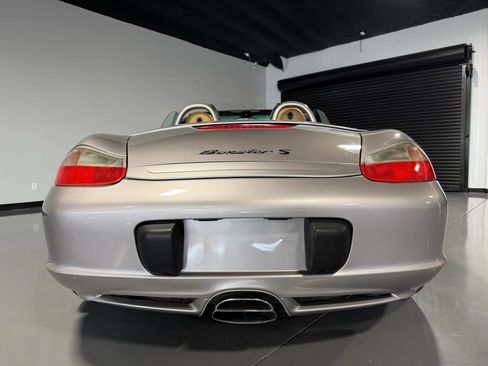 Used 2004 Porsche Boxster S RWD image 3