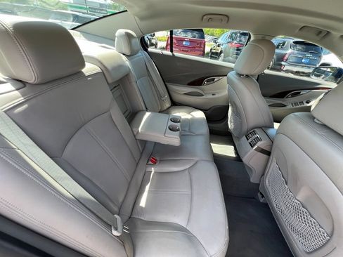 Used 2011 Buick LaCrosse CXL FWD image 24
