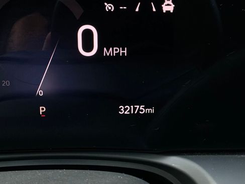 Used 2025 Buick Encore GX Preferred FWD image 37