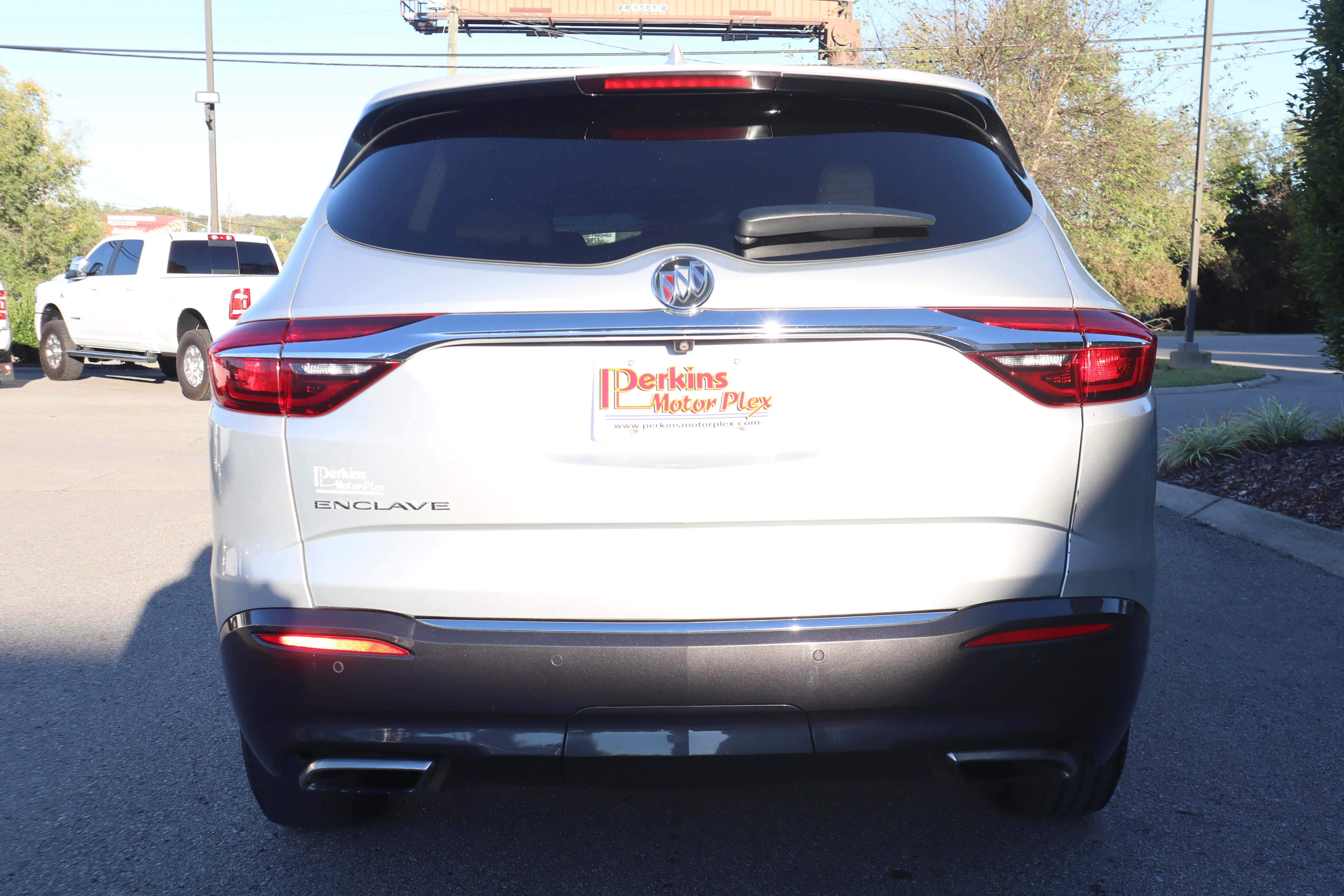 Used 2020 Buick Enclave Essence FWD image 8