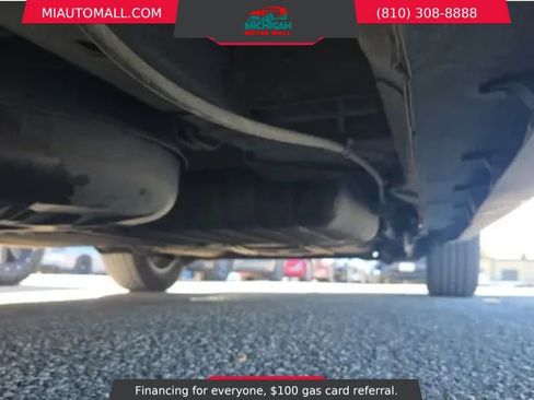 Used 2013 Chrysler Town & Country Touring-L w/ Premium Group image 15