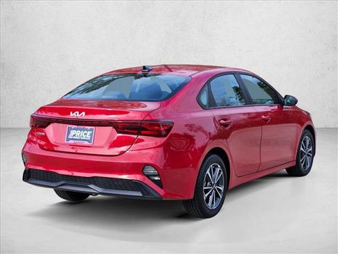 Used 2024 Kia Forte LXS image 5