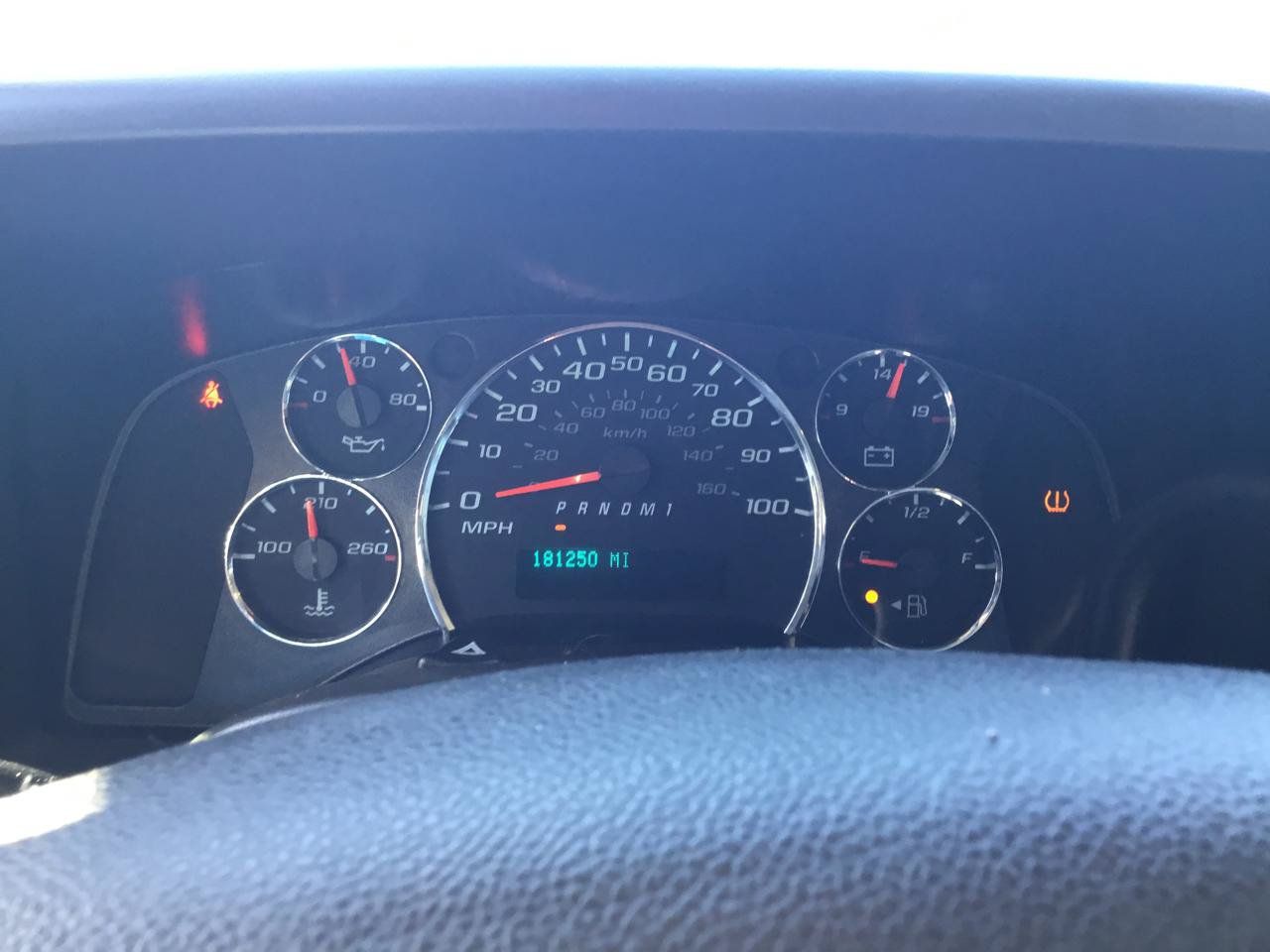 Used 2020 Chevrolet Express 2500 RWD image 17