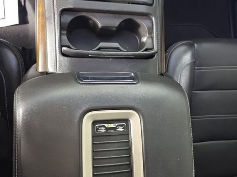 Used 2019 GMC Yukon Denali w/ Denali Ultimate Package image 23