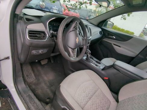 Used 2023 Chevrolet Equinox LS FWD image 7