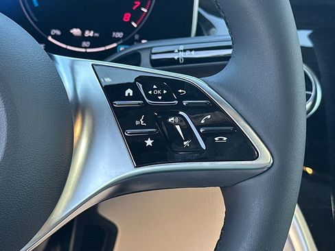 Used 2026 Mercedes-Benz GLC 350e 4MATIC image 29