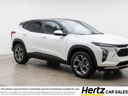 Used 2025 Chevrolet Trax LT