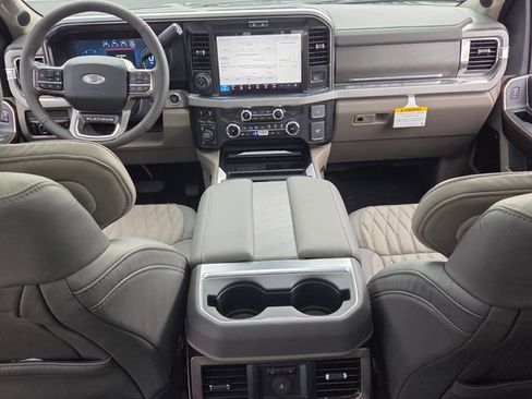 New 2026 Ford F250 Platinum w/ Platinum Plus Package AWD/4WD image 15