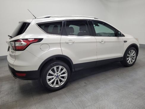 Used 2017 Ford Escape Titanium image 10