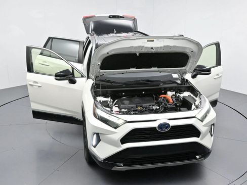 Used 2022 Toyota RAV4 XSE AWD/4WD image 47