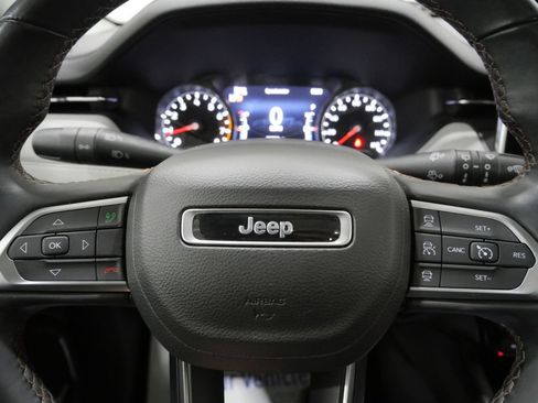 Used 2022 Jeep Compass Limited w/ Sun and Sound Group AWD/4WD image 17
