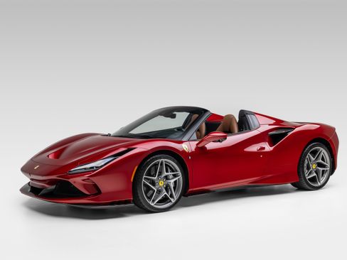 Certified 2023 Ferrari F8 Tributo RWD image 3