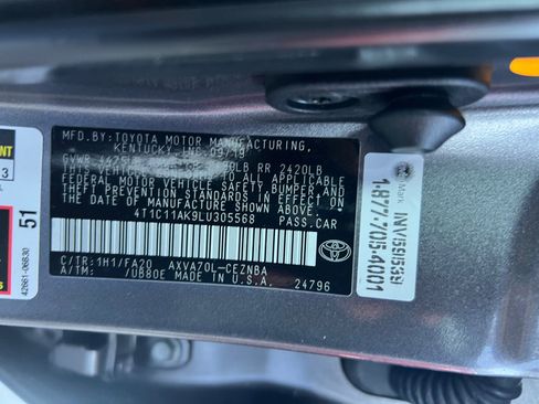 Used 2020 Toyota Camry LE image 22