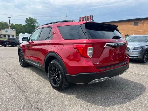 Certified 2024 Ford Explorer XLT w/ Equipment Group 202A AWD/4WD image 6