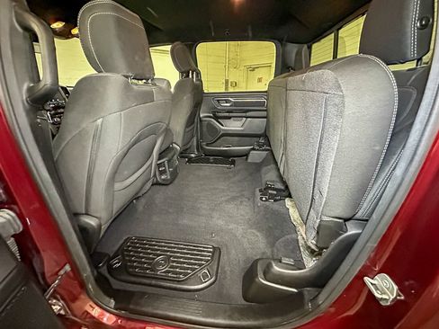 Used 2025 RAM 1500 Big Horn AWD/4WD image 23