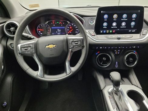 Used 2025 Chevrolet Blazer LT w/ Convenience Package FWD image 22