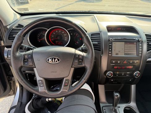 Used 2013 Kia Sorento SX w/ SX Premium Pkg image 11