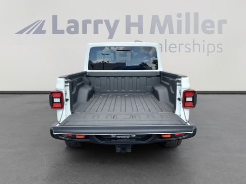 New 2025 Jeep Gladiator Mojave image 29