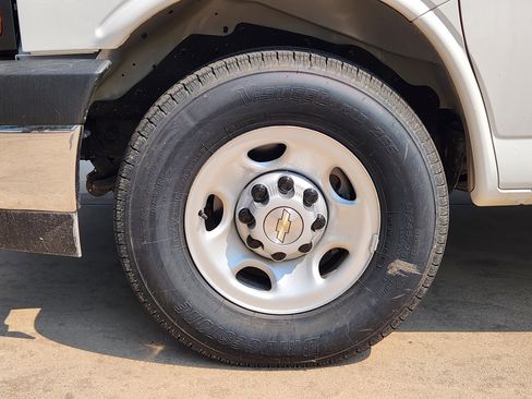 New 2025 Chevrolet Express 3500 w/ Power Convenience Package image 11