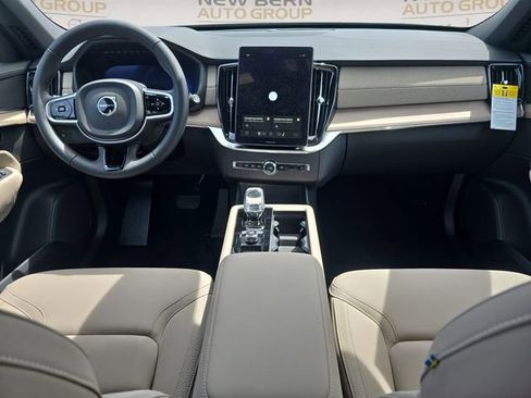 New 2026 Volvo XC90 T8 Core w/ Protection Package Premier AWD/4WD image 10