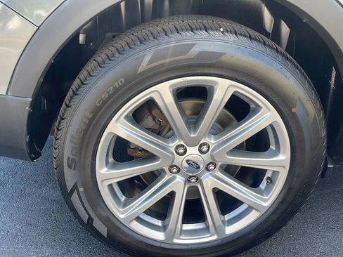 Used 2016 Ford Explorer Limited FWD image 26