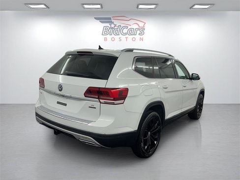 Used 2019 Volkswagen Atlas SEL Premium image 4