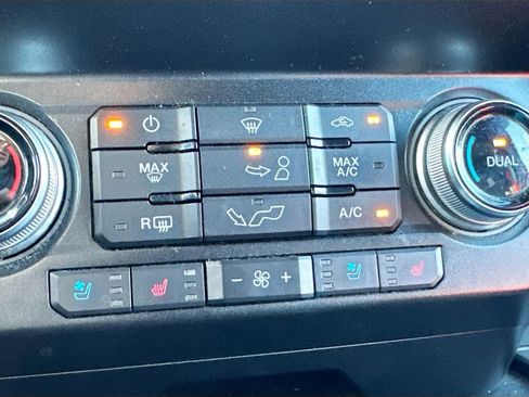 Used 2020 Ford F150 Lariat w/ Equipment Group 502A Luxury image 27