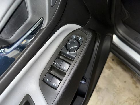 Certified 2024 Chevrolet Equinox LT image 6