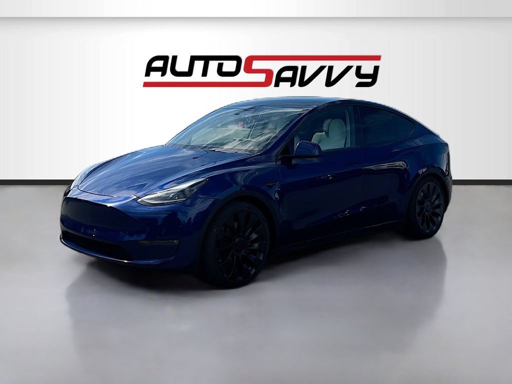 Used 2024 Tesla Model Y Performance AWD/4WD image 3