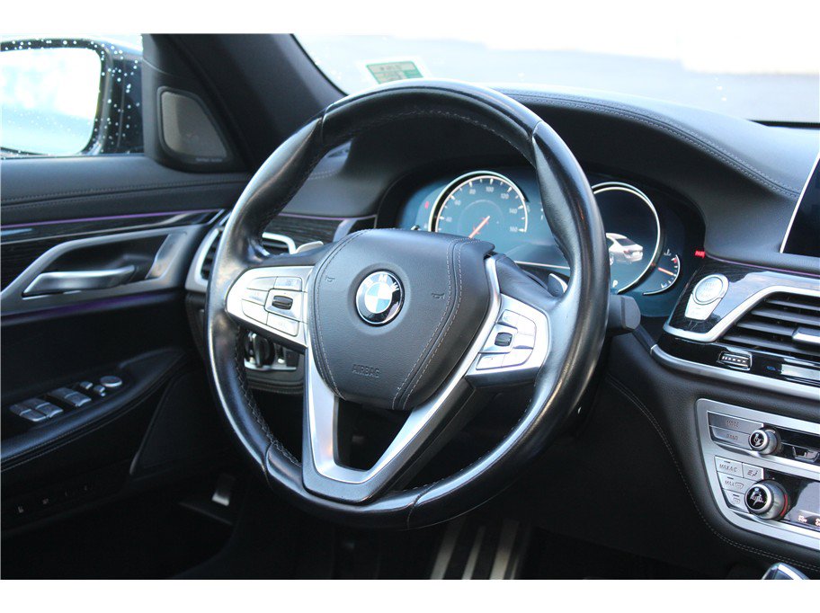 Used 2019 BMW 740i w/ M Sport Package RWD image 17