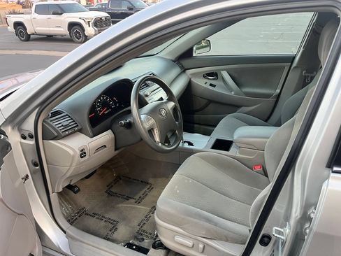 Used 2008 Toyota Camry LE FWD image 11