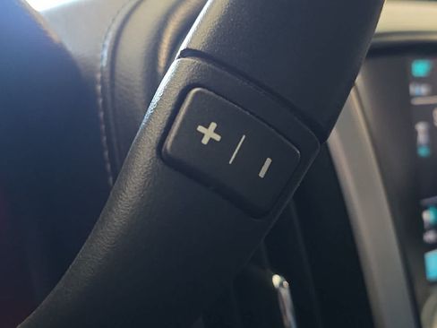 Used 2018 GMC Sierra 1500 SLT AWD/4WD image 22