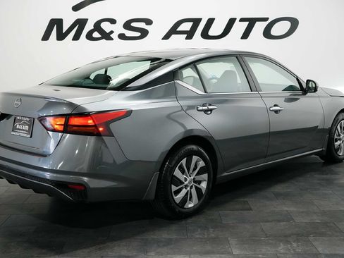 Used 2023 Nissan Altima 2.5 S FWD image 5