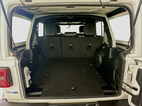 Used 2023 Jeep Wrangler Sahara w/ Cold Weather Group image 30